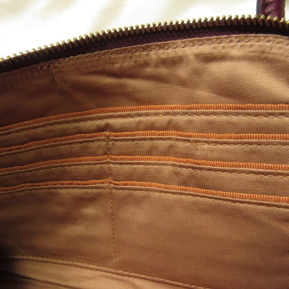 NWT Hobo Sable in Merlot Leather O-Ring Wristlet Clutch Purse - Picture 4 of 6